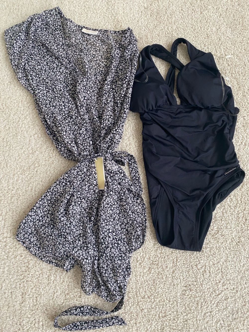 Michael Kors new One-Piece Swimsuit with Black & White Floral Cover-Up